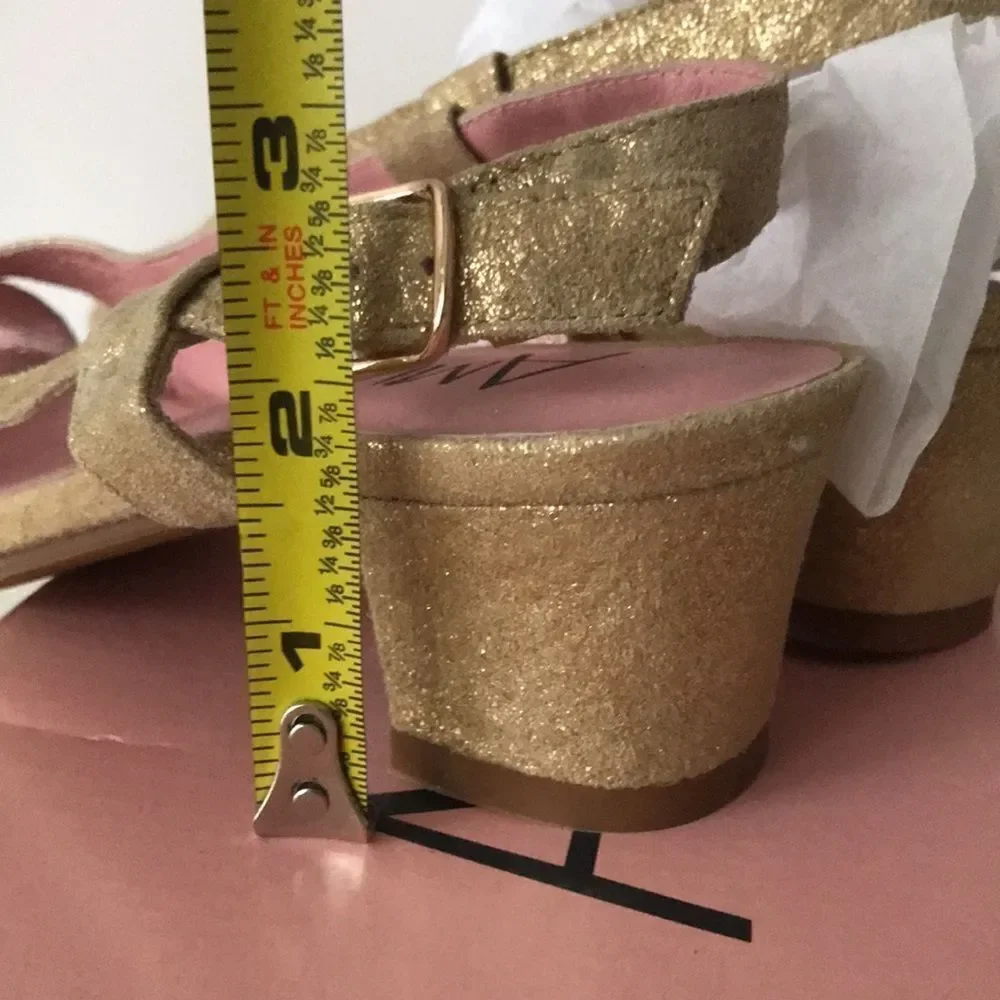 Amiana Formal Dress Golden Sandals size 4